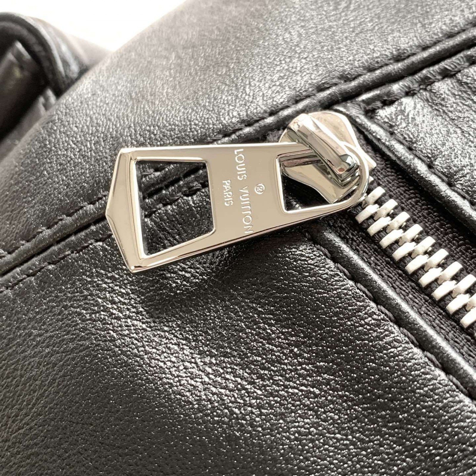 LV bag 180142 $470.25 USD