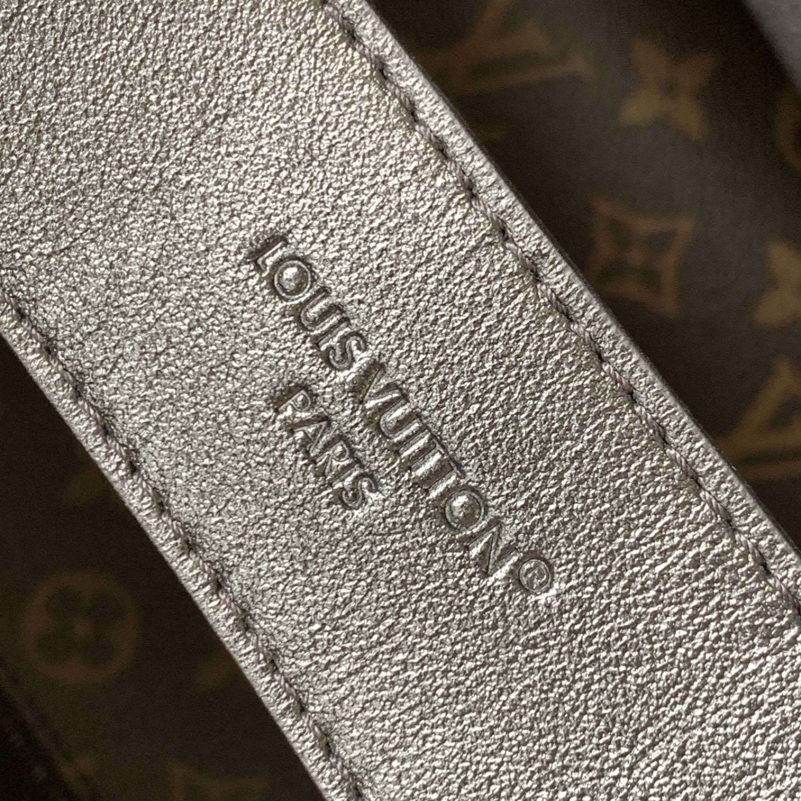 LV bag 180142 $470.25 USD