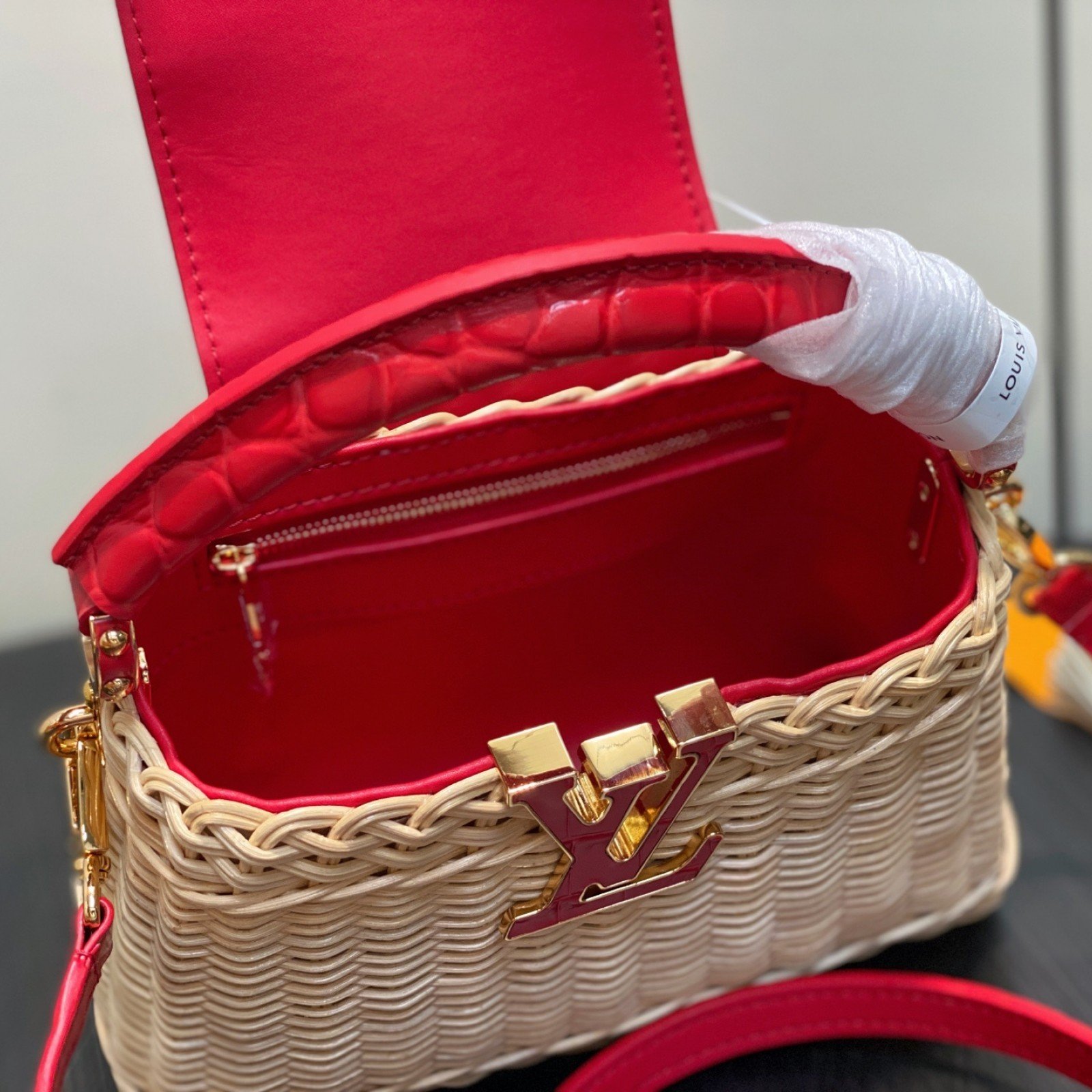 LV bag 180176 $332.75 USD