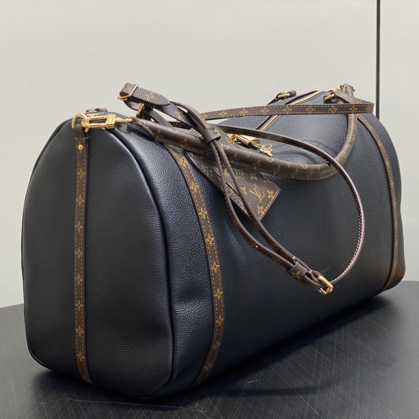 LV bag 180181 $316.25 USD