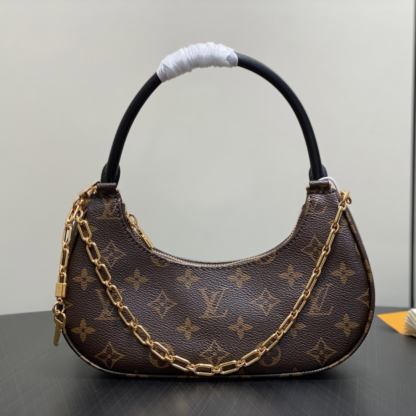 LV bag 180184 $165 USD