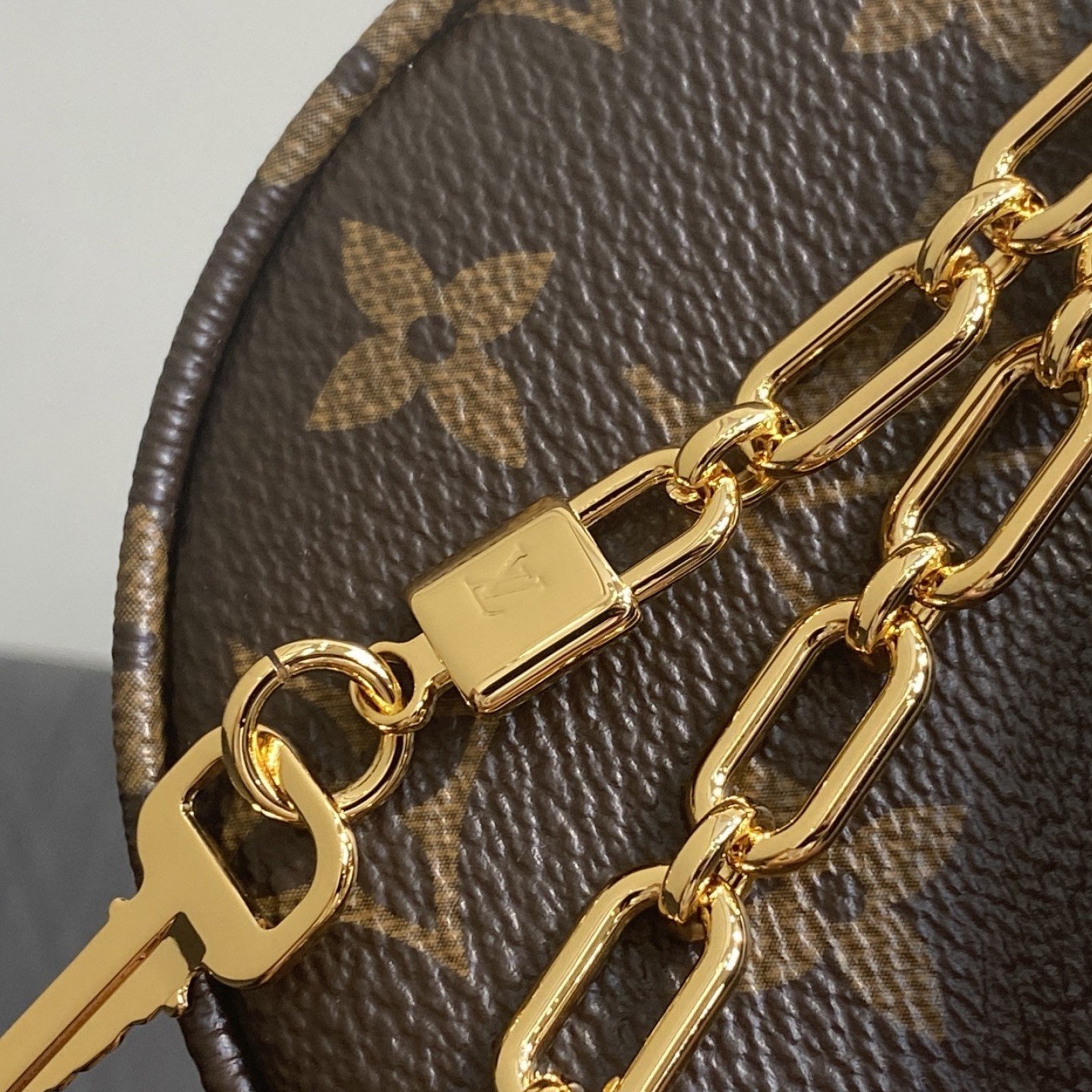LV bag 180184 $165 USD