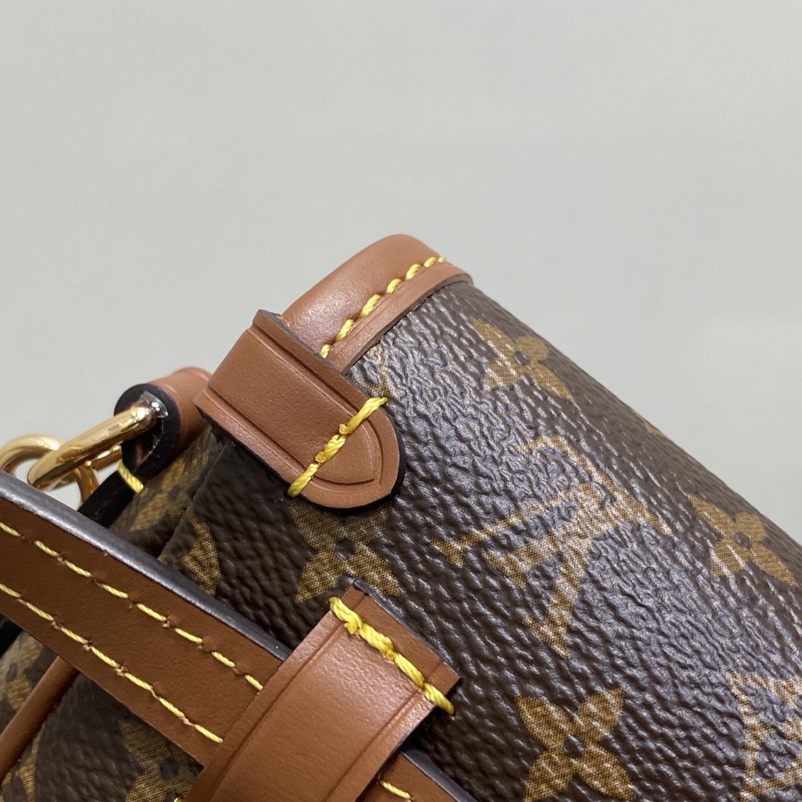 LV bag 180186 $159.5 USD