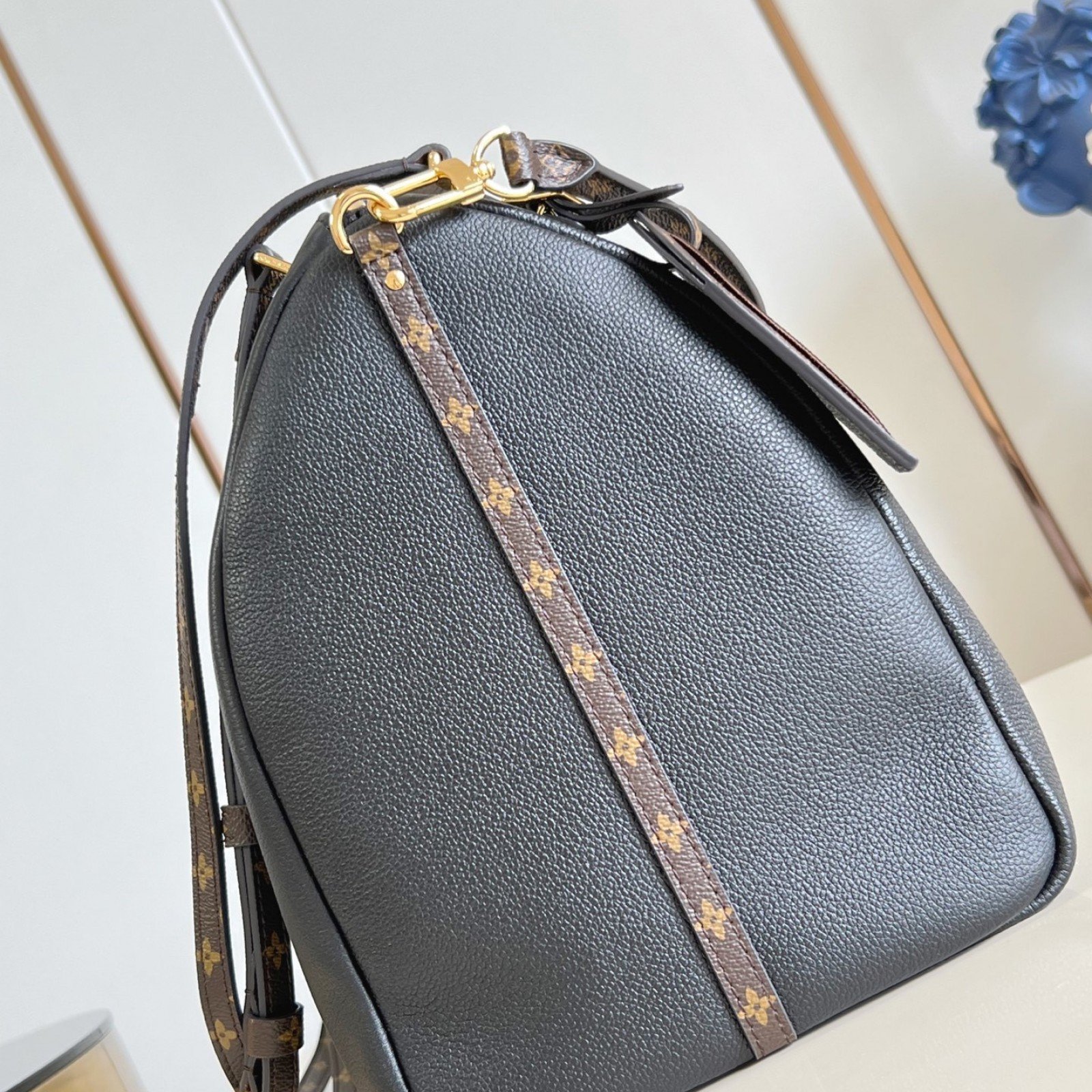 LV bag 180197 $316.25 USD