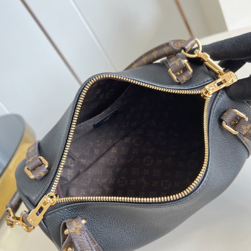 LV bag 180202 $228.25 USD