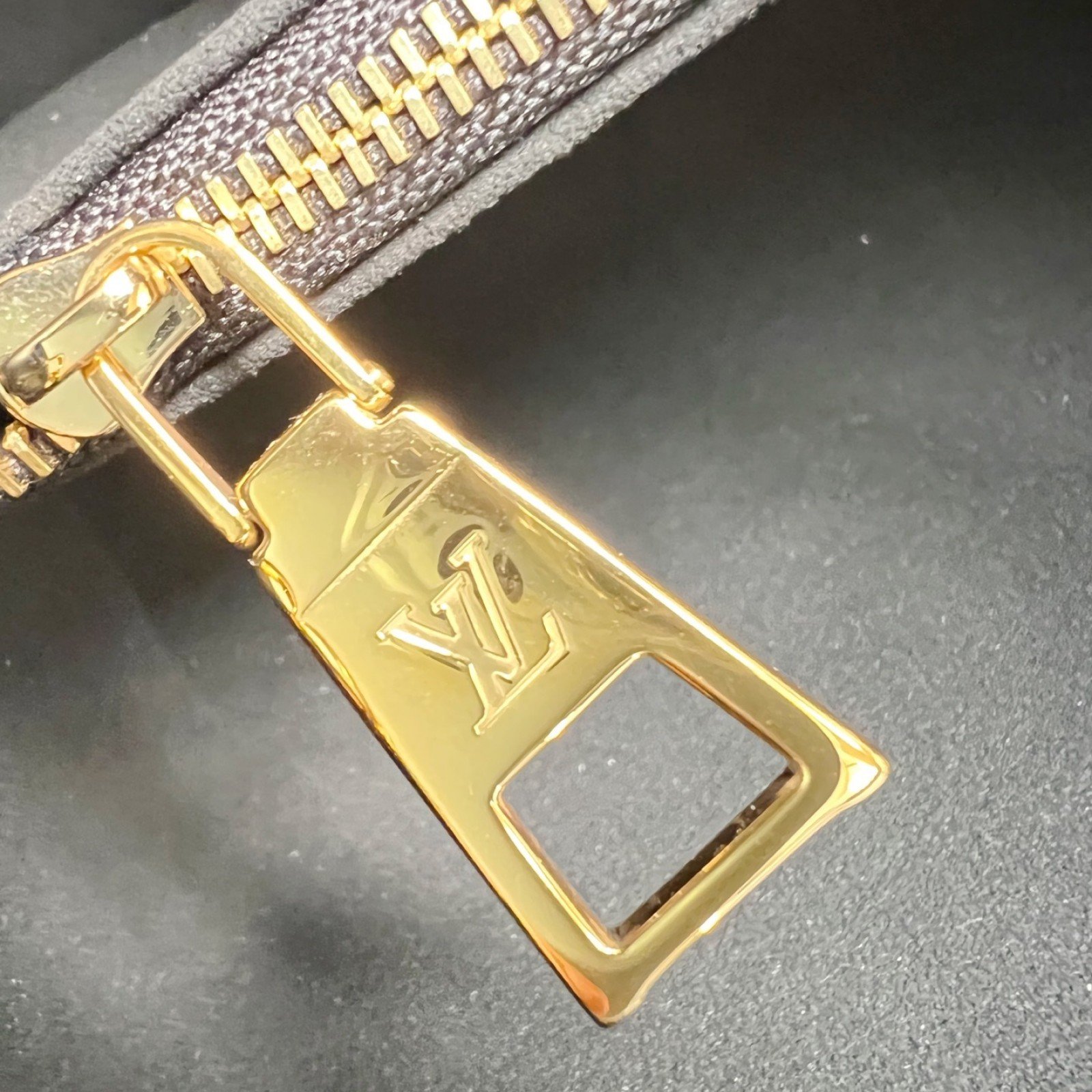 LV bag 180206 $261.25 USD