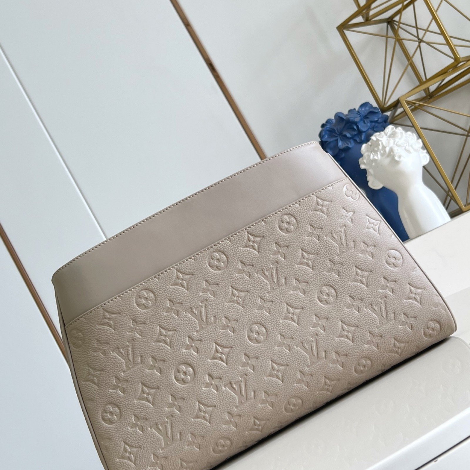 LV bag 180207 $288.75 USD
