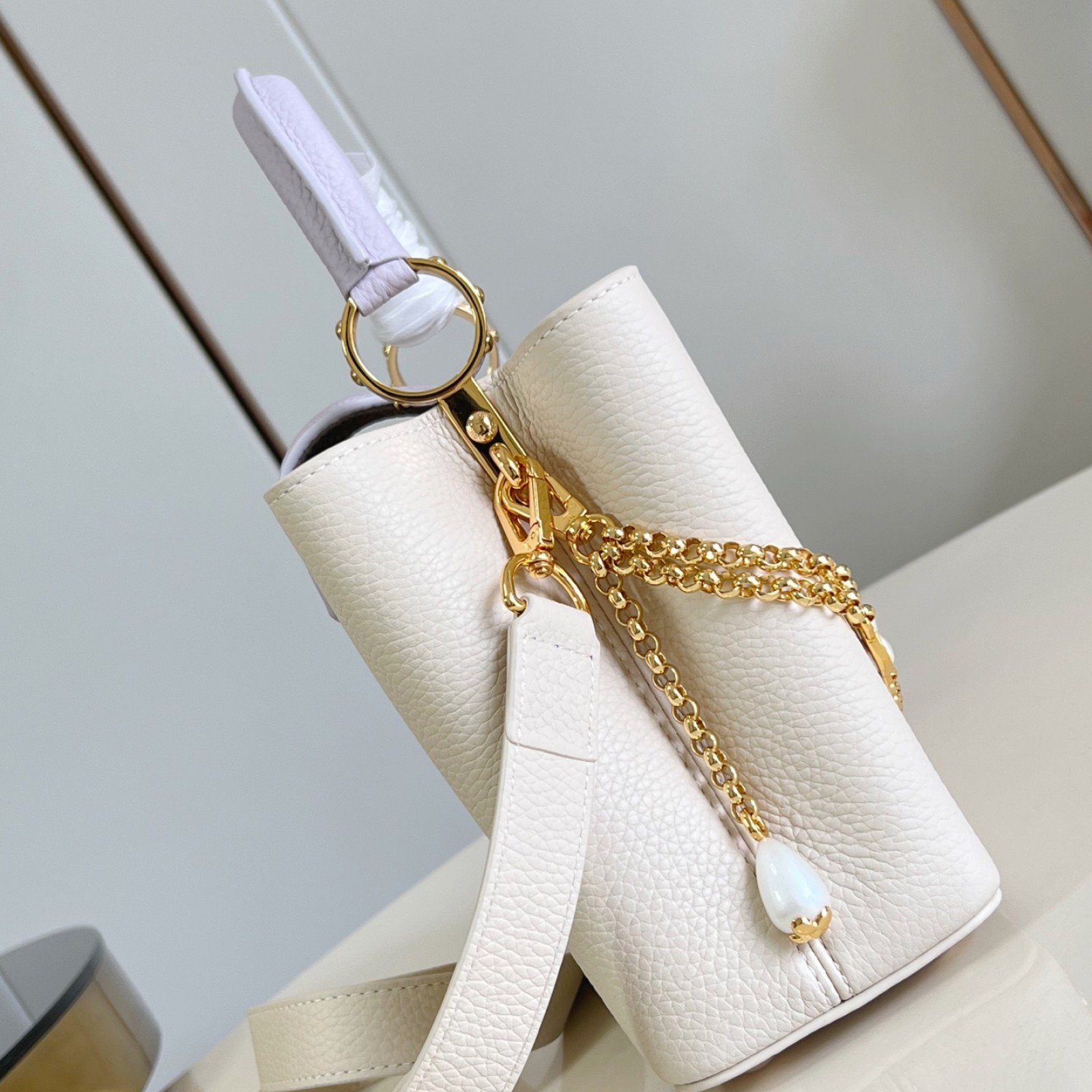 LV bag 180211 $412.5 USD