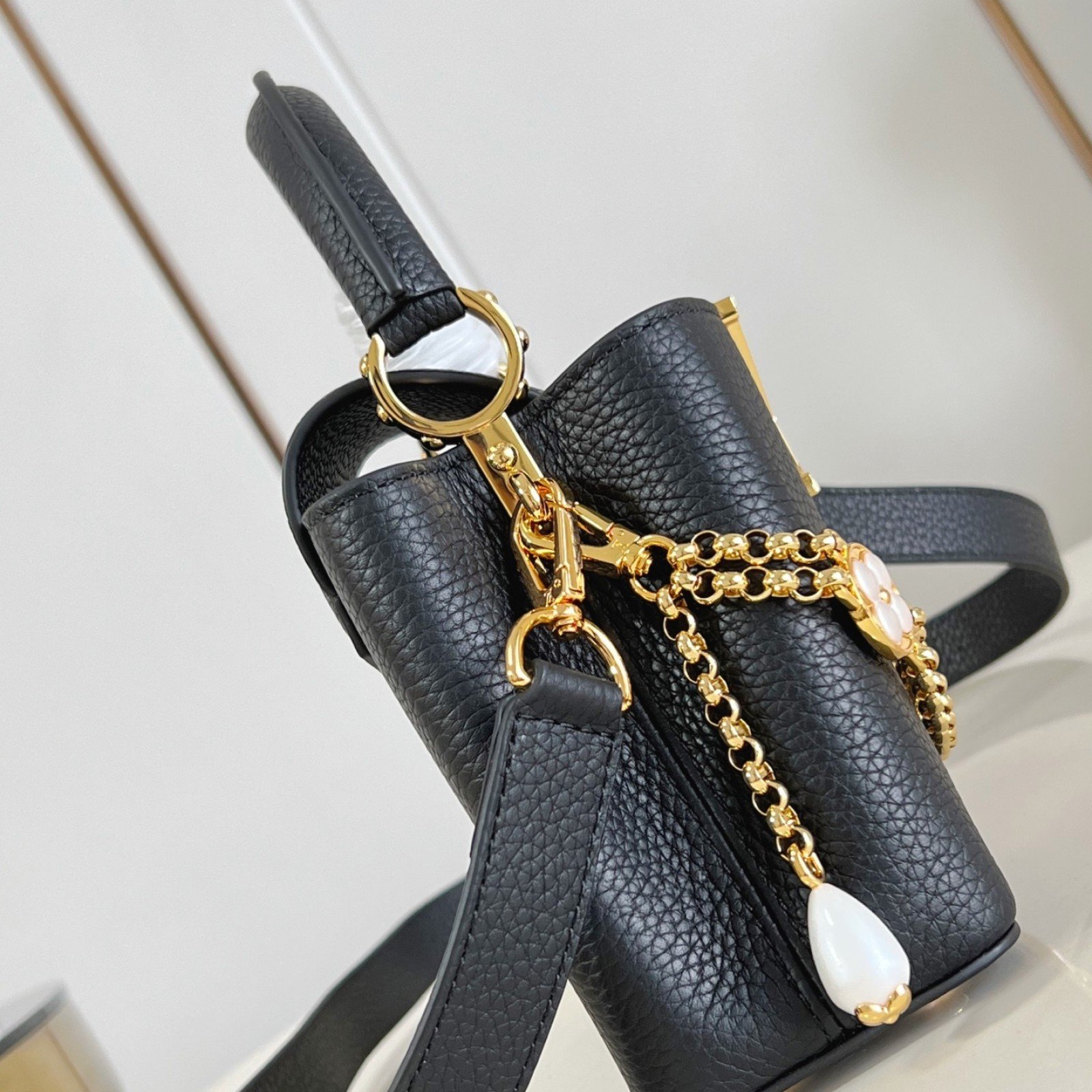 LV bag 180216 $371.25 USD