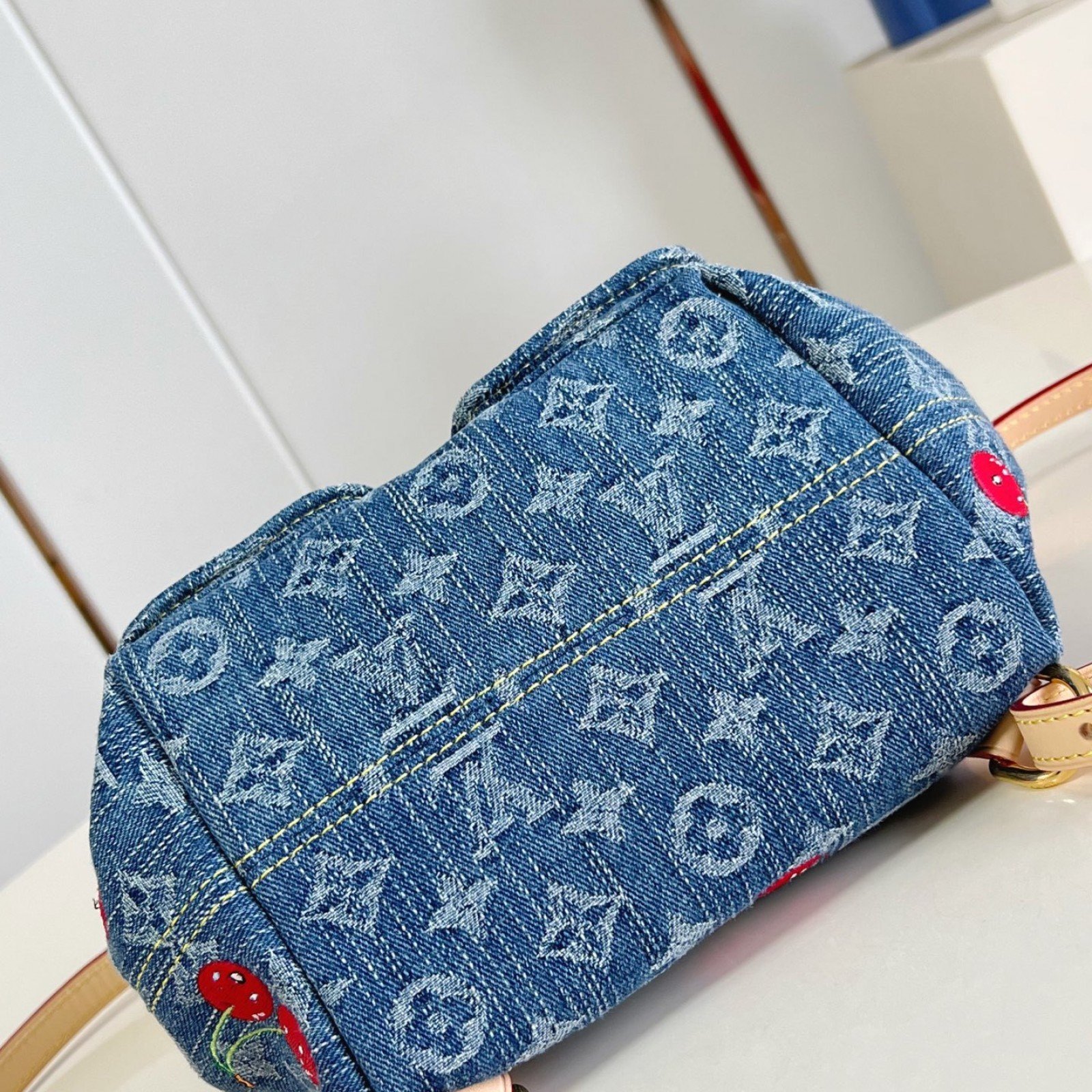 LV bag 180217 $233.75 USD