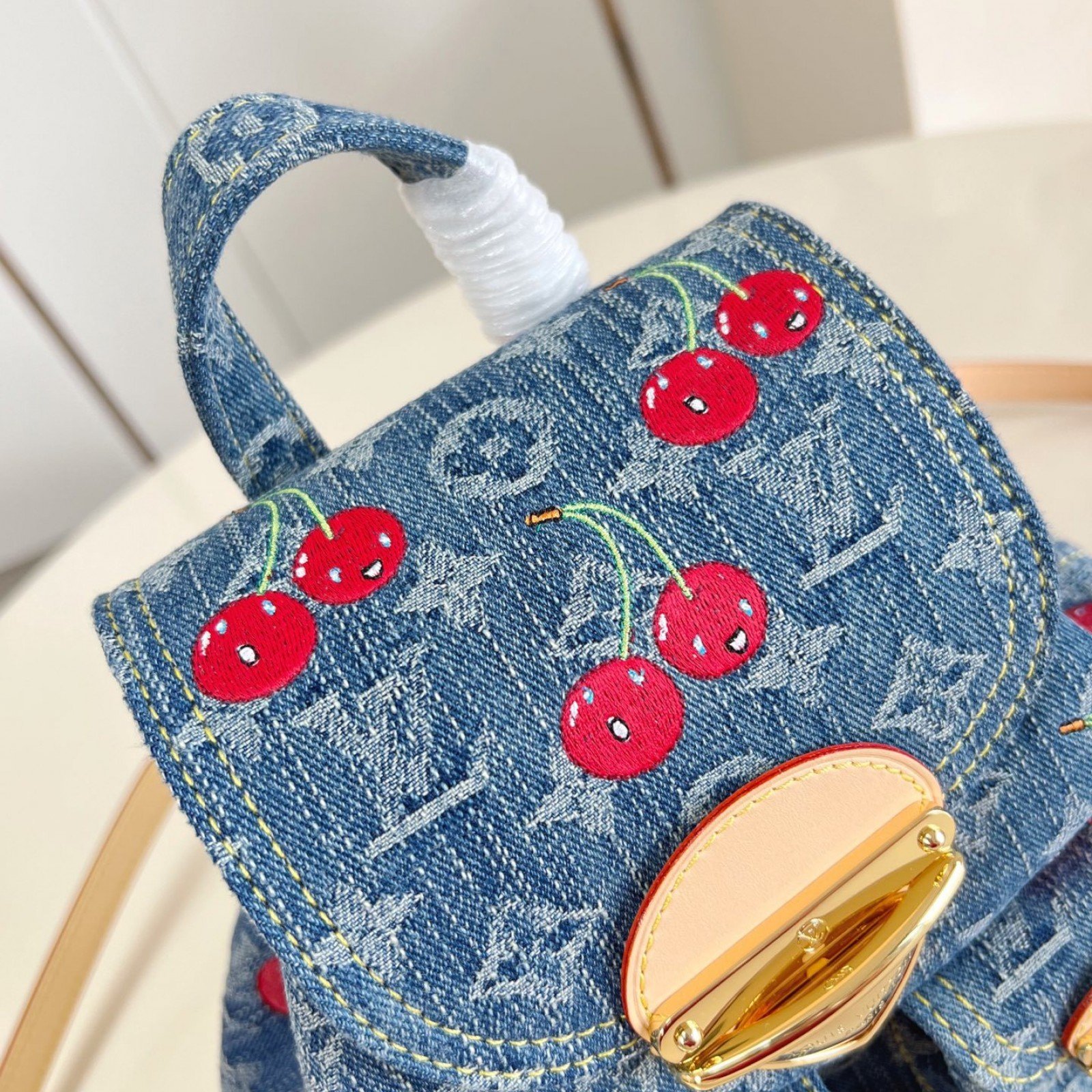 LV bag 180217 $233.75 USD