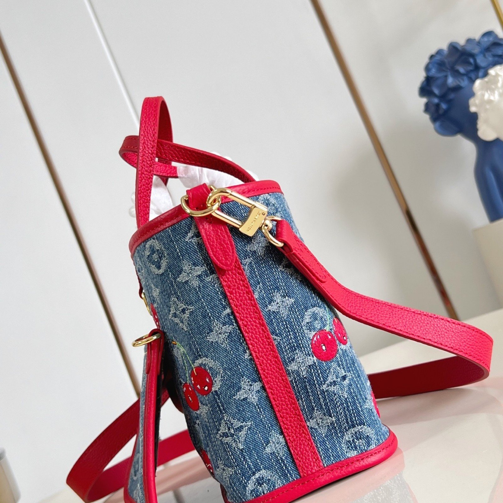 LV bag 180218 $220 USD
