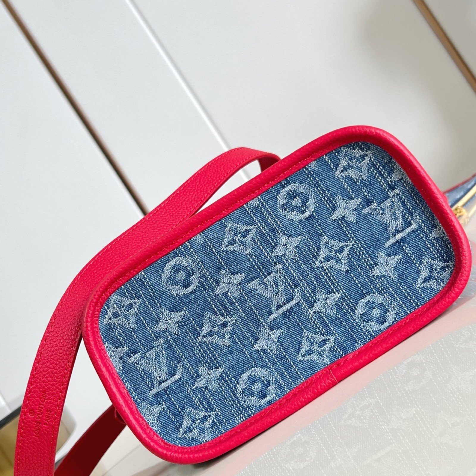 LV bag 180218 $220 USD