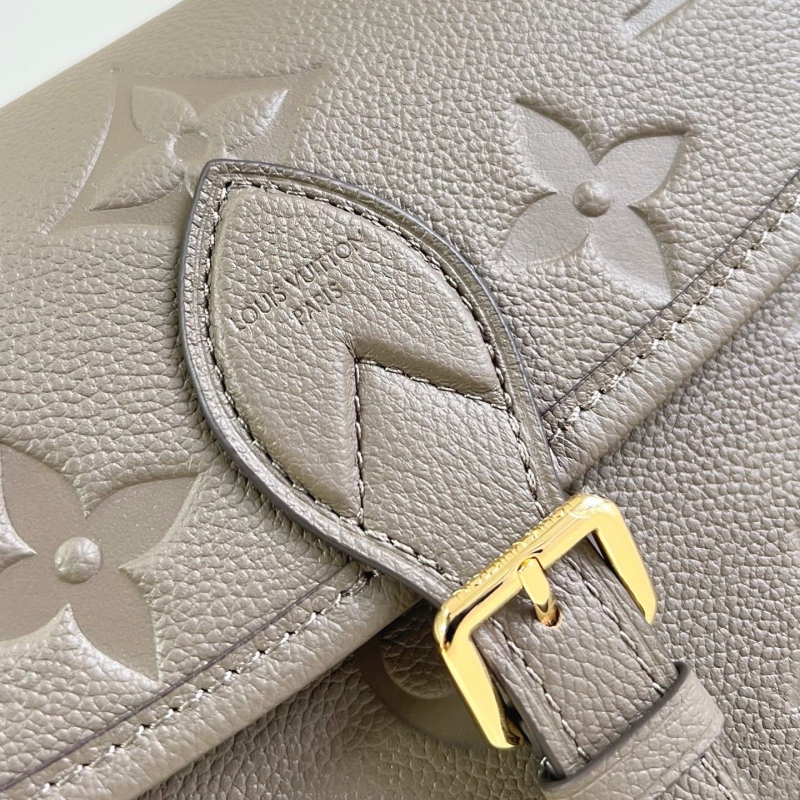 LV bag 180220 $250.25 USD