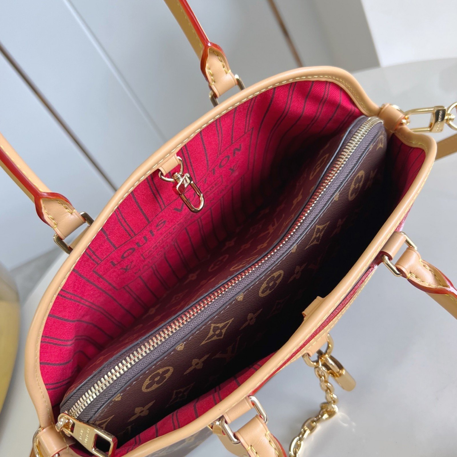 LV bag 180221 $203.5 USD
