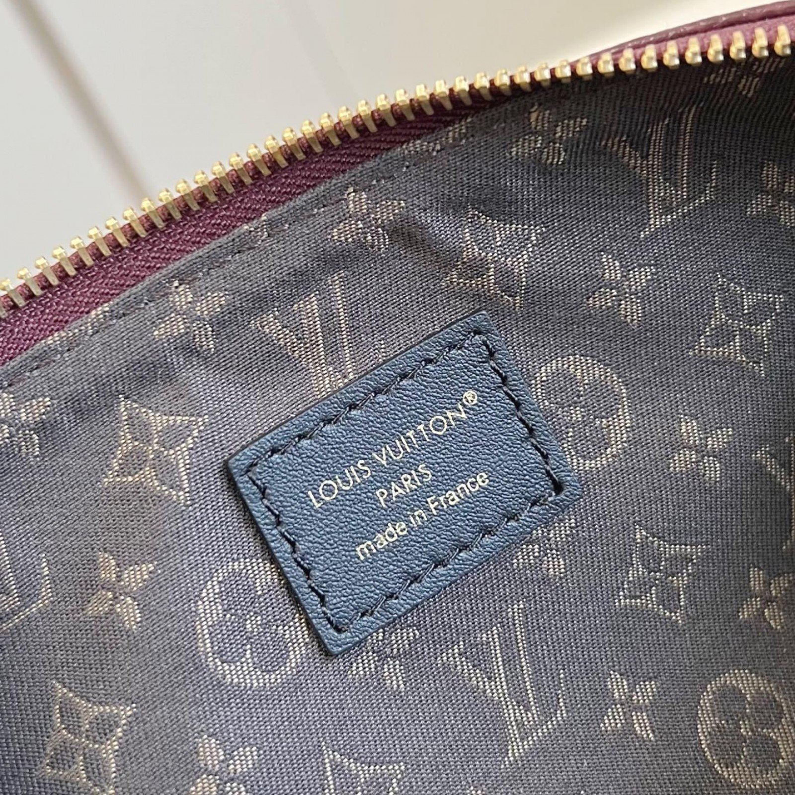 LV bag 180485 $294.25 USD