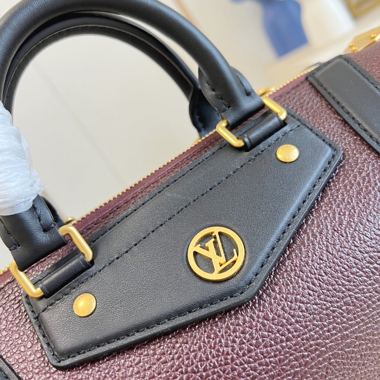 LV bag 180485 $294.25 USD