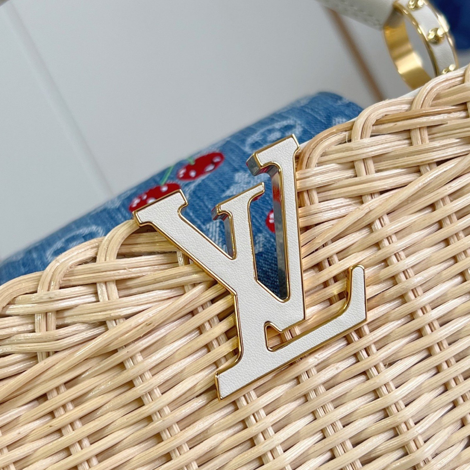 LV bag 180497 $385 USD