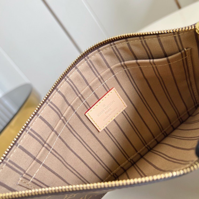 LV bag 180499 $178.75 USD