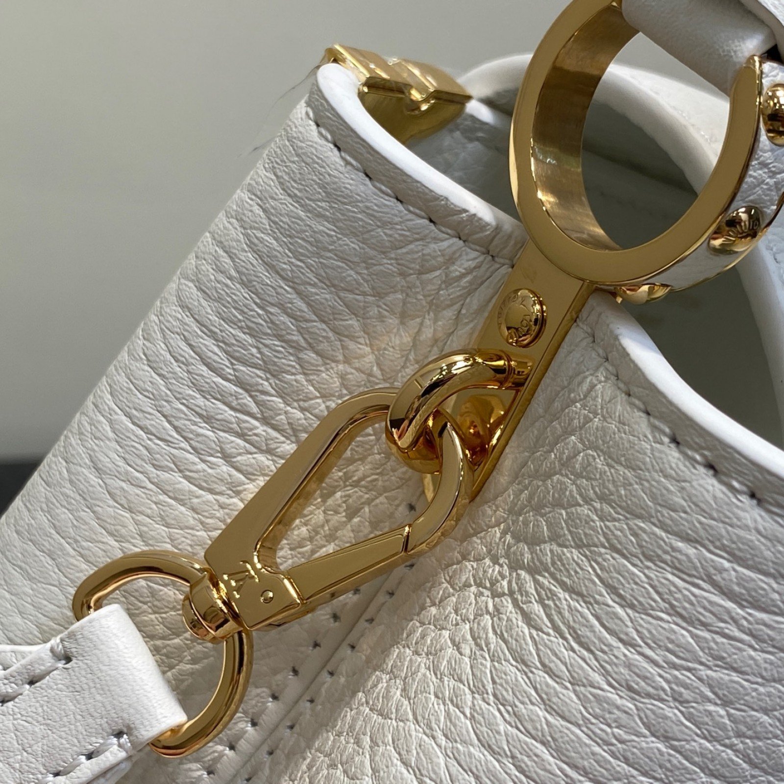 LV bag 180505 $294.25 USD