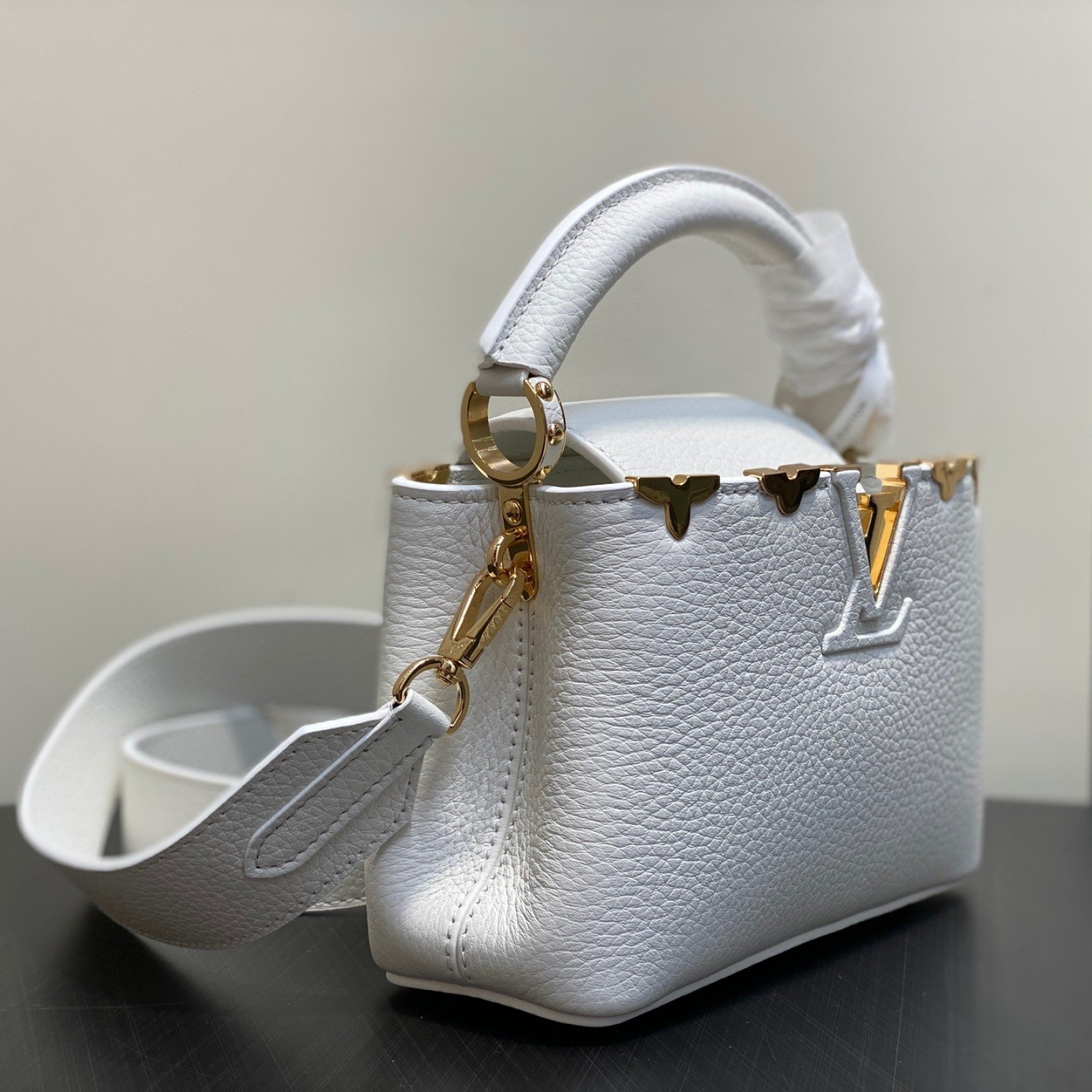 LV bag 180505 $294.25 USD