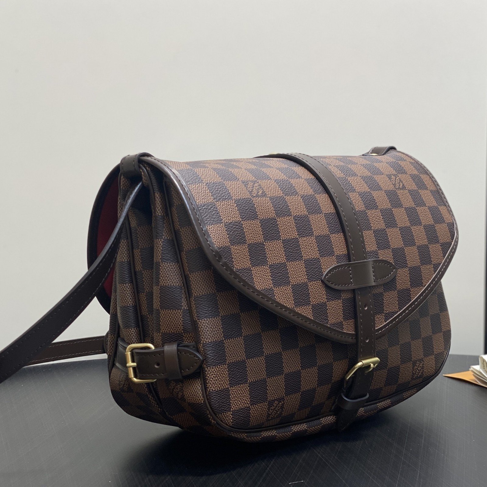 LV bag 180511 $192.5 USD
