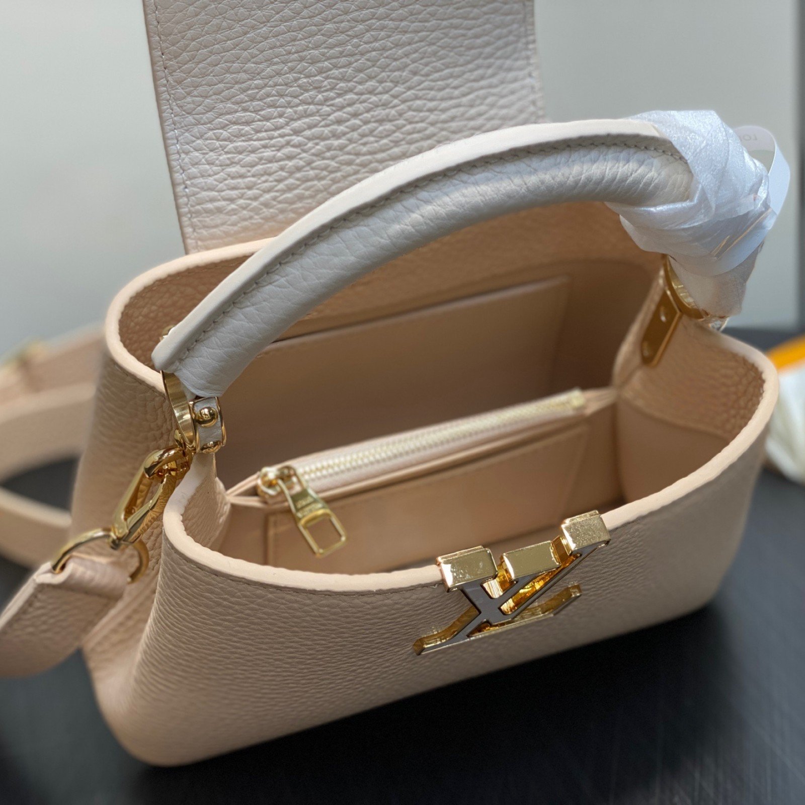 LV bag 180516 $316.25 USD
