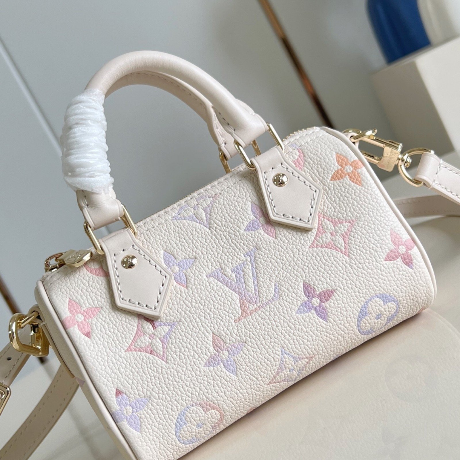 LV bag 180522 $189.75 USD
