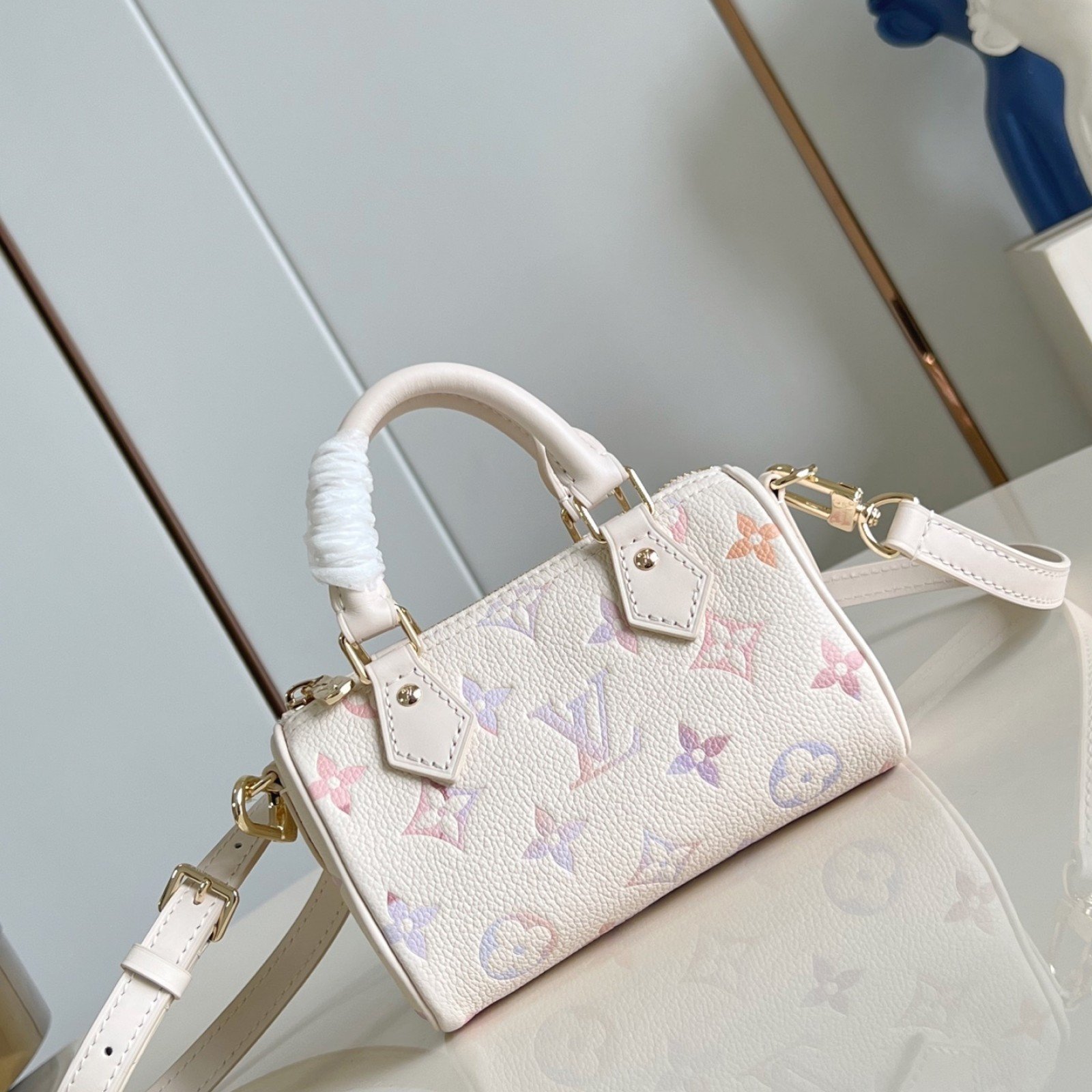 LV bag 180522 $189.75 USD