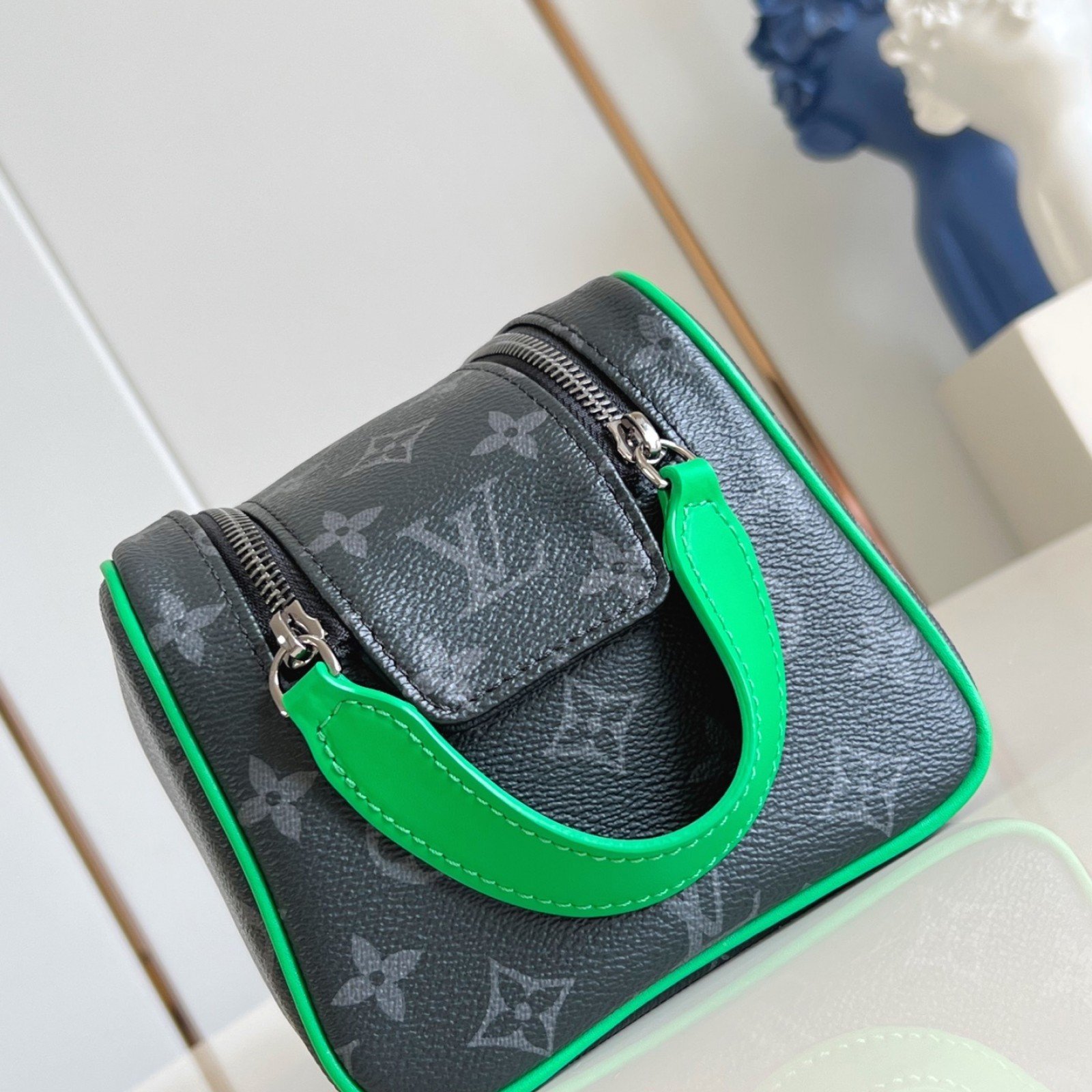 LV bag 180528 $107.25 USD
