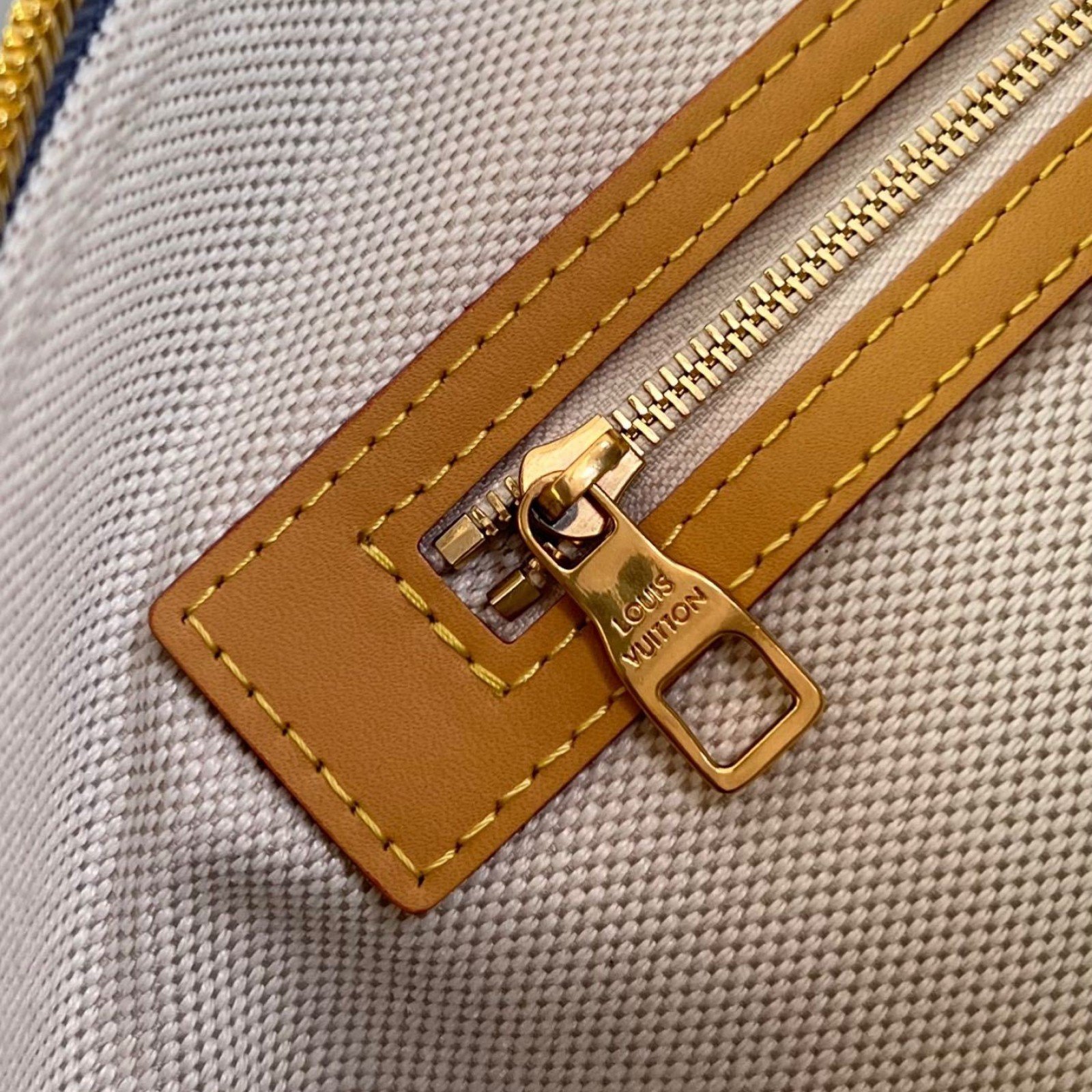 LV bag 180530 $343.75 USD