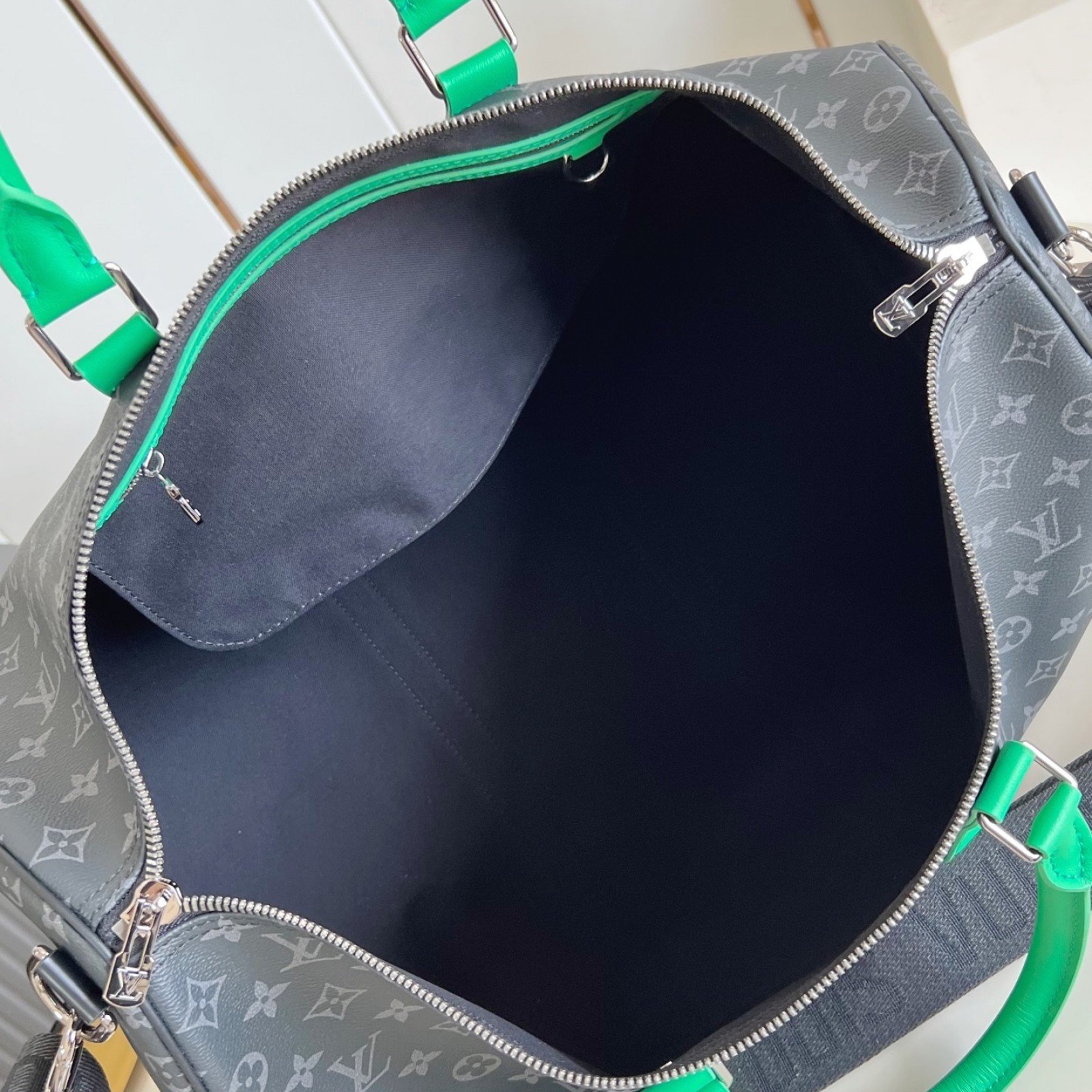 LV bag 180532 $299.75 USD