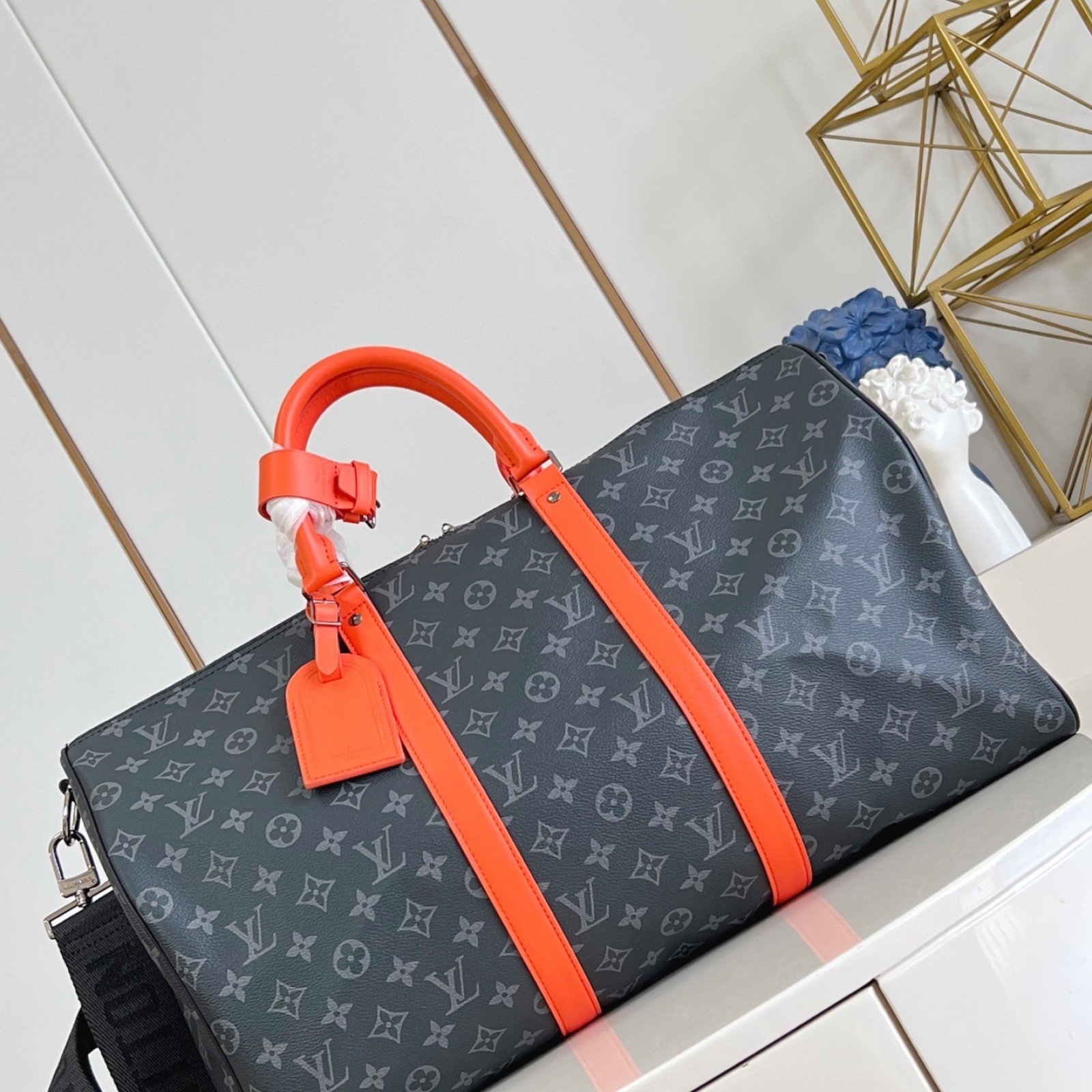 LV bag 180536 $299.75 USD