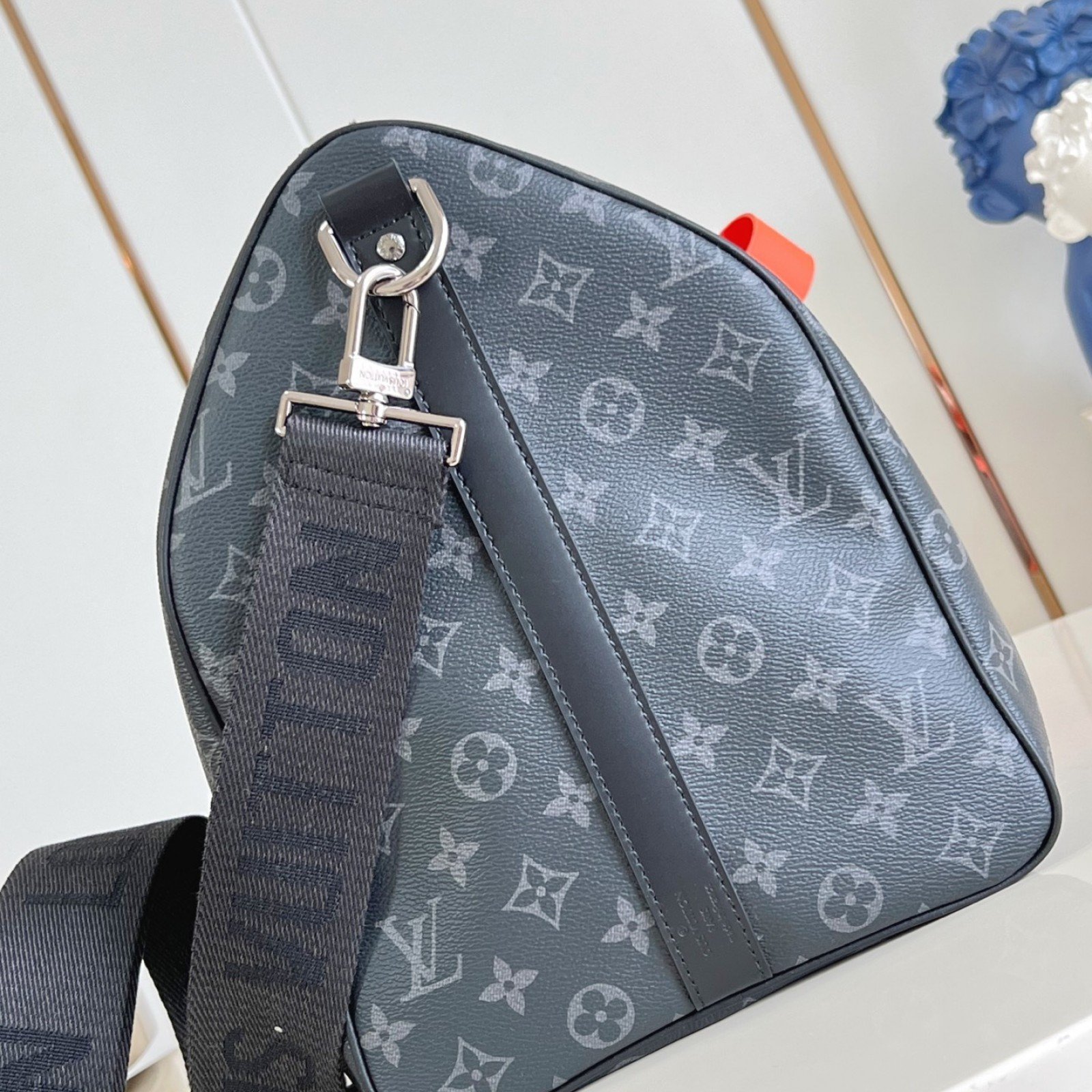 LV bag 180536 $299.75 USD