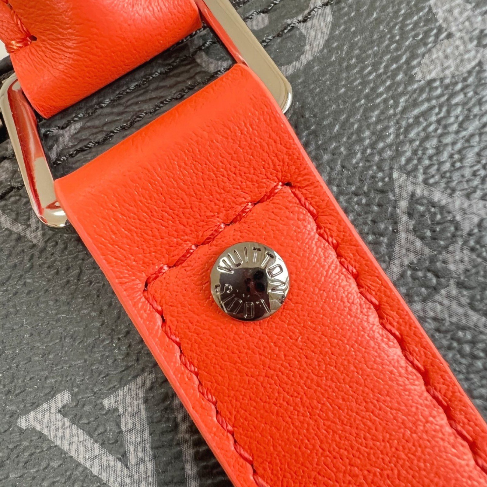 LV bag 180537 $297 USD