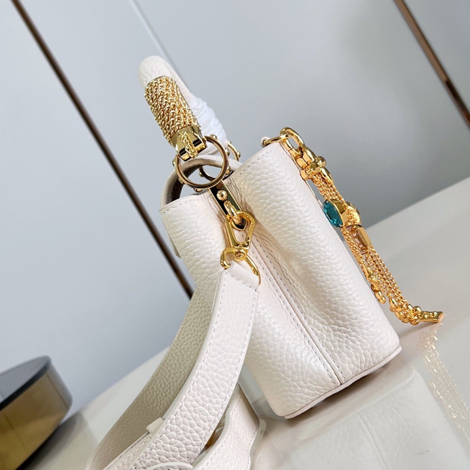 LV bag 216526 $371.25 USD