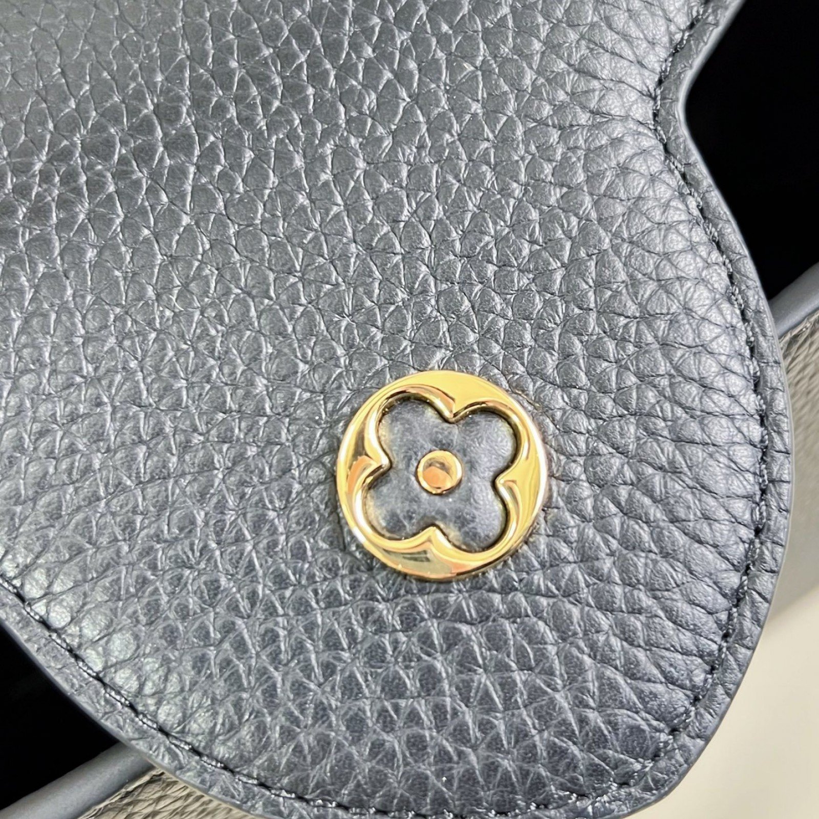 LV bag 216529 $398.75 USD