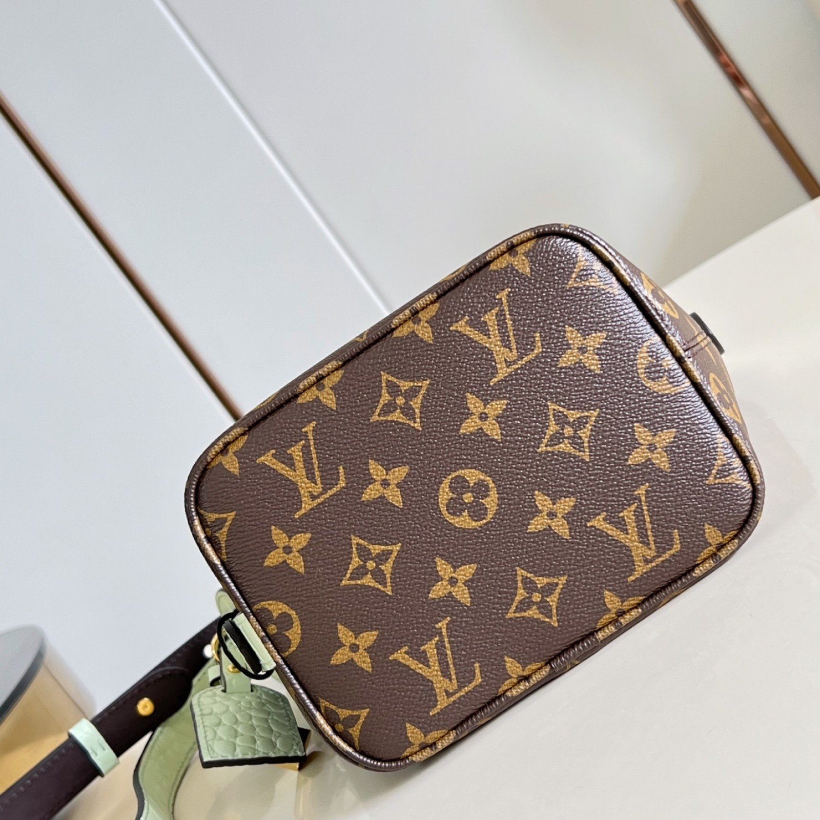 LV bag 216533 $203.5 USD