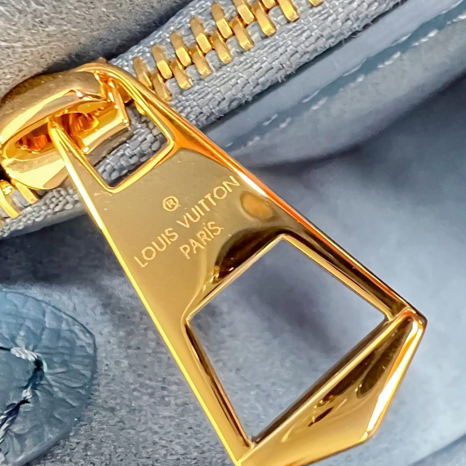 LV bag 216534 $250.25 USD