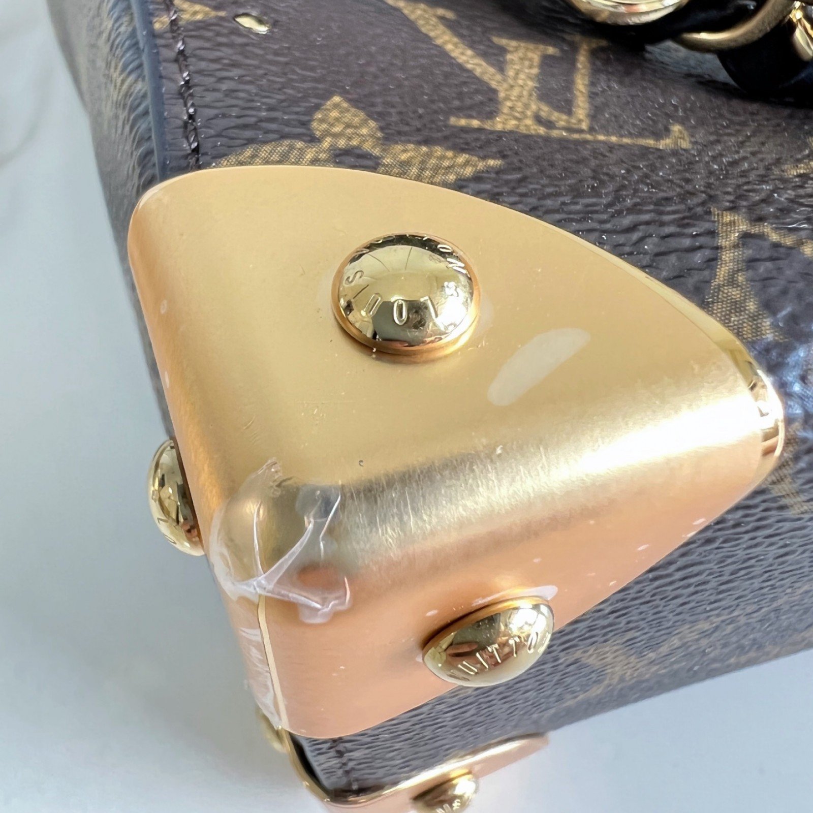 LV bag 216536 $217.25 USD