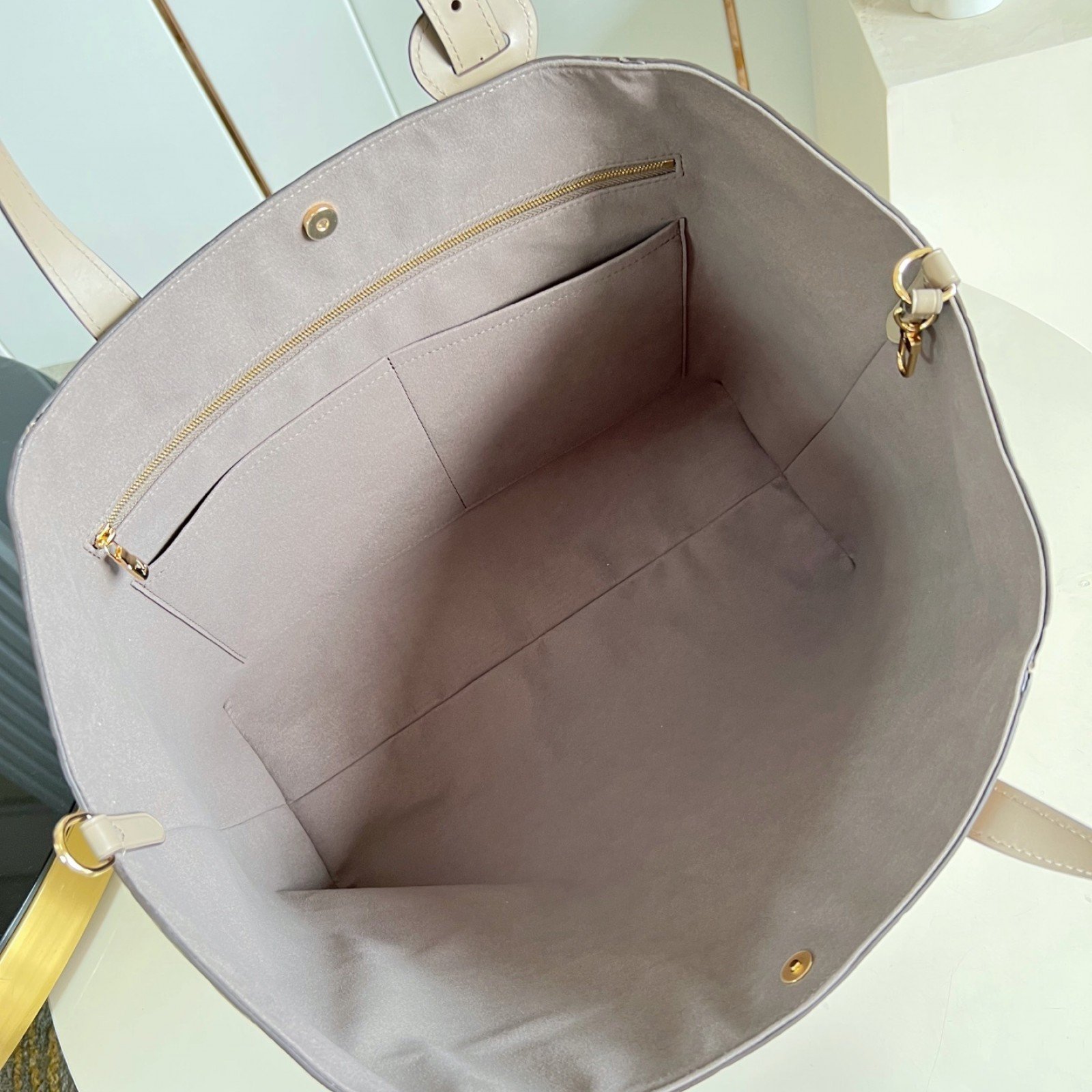 LV bag 216542 $302.5 USD