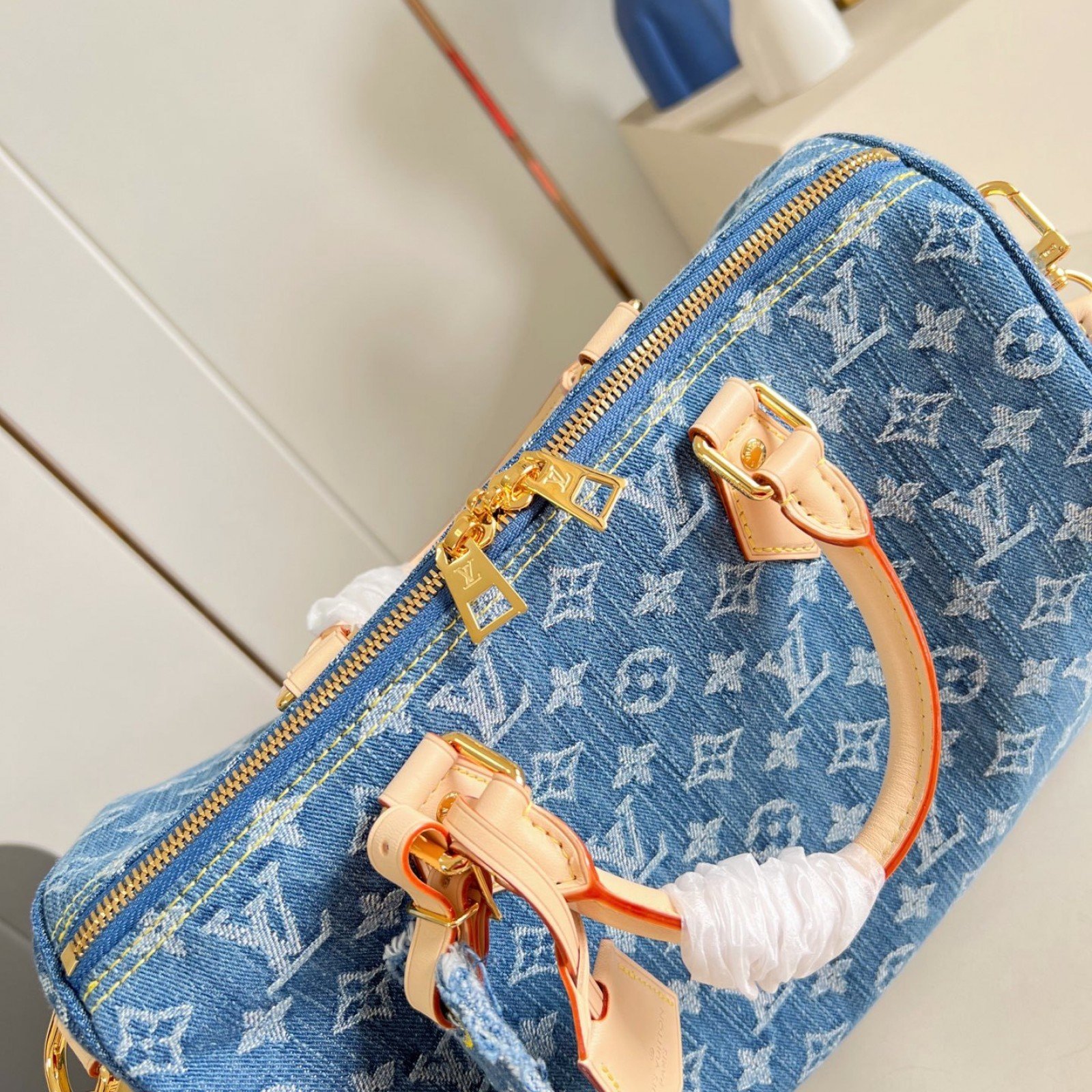 LV bag 216545 $200.75 USD