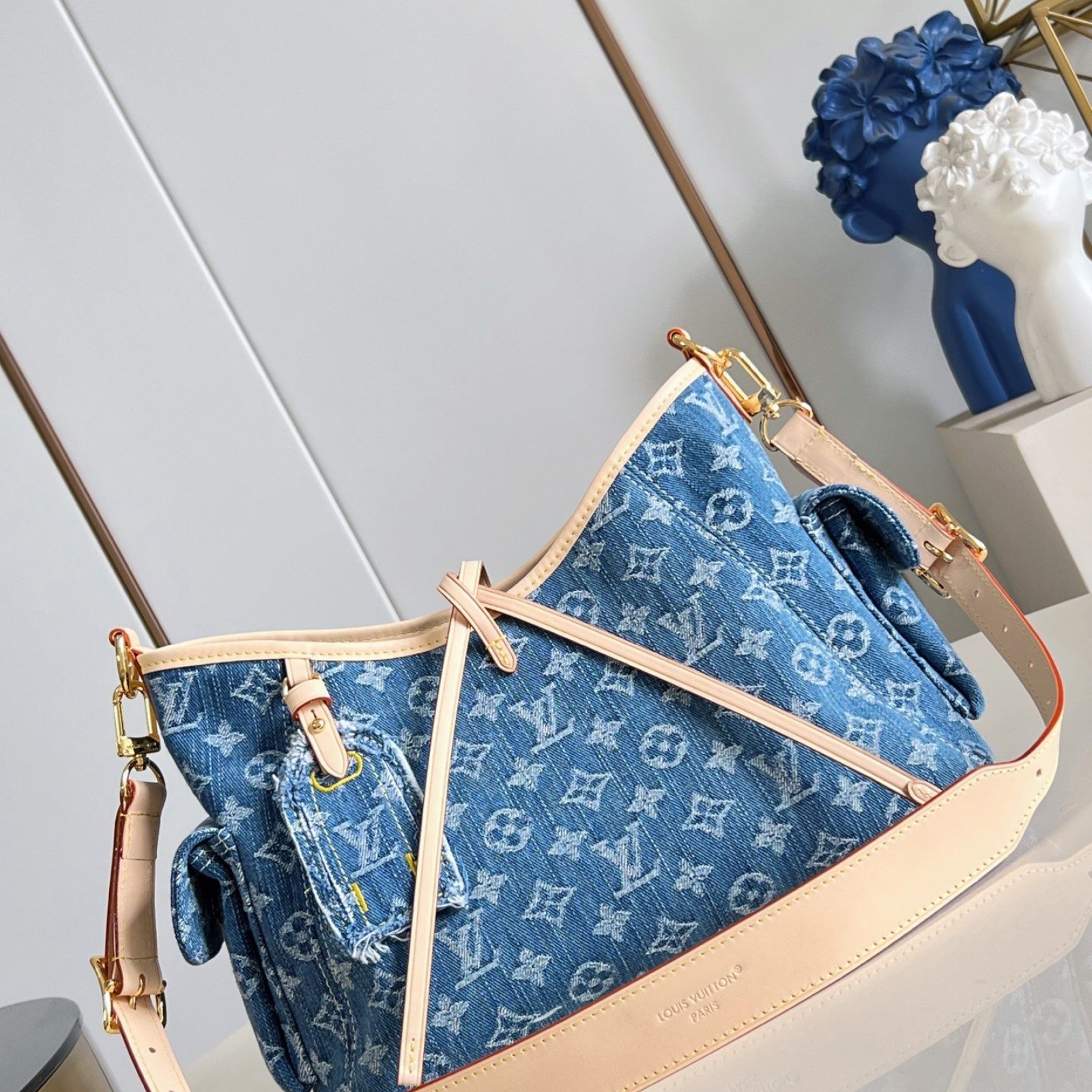 LV bag 216546 $206.25 USD