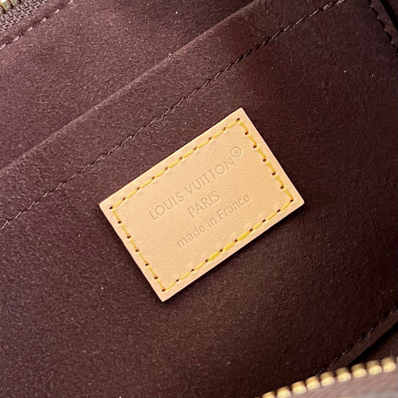 LV bag 216549 $170.5 USD