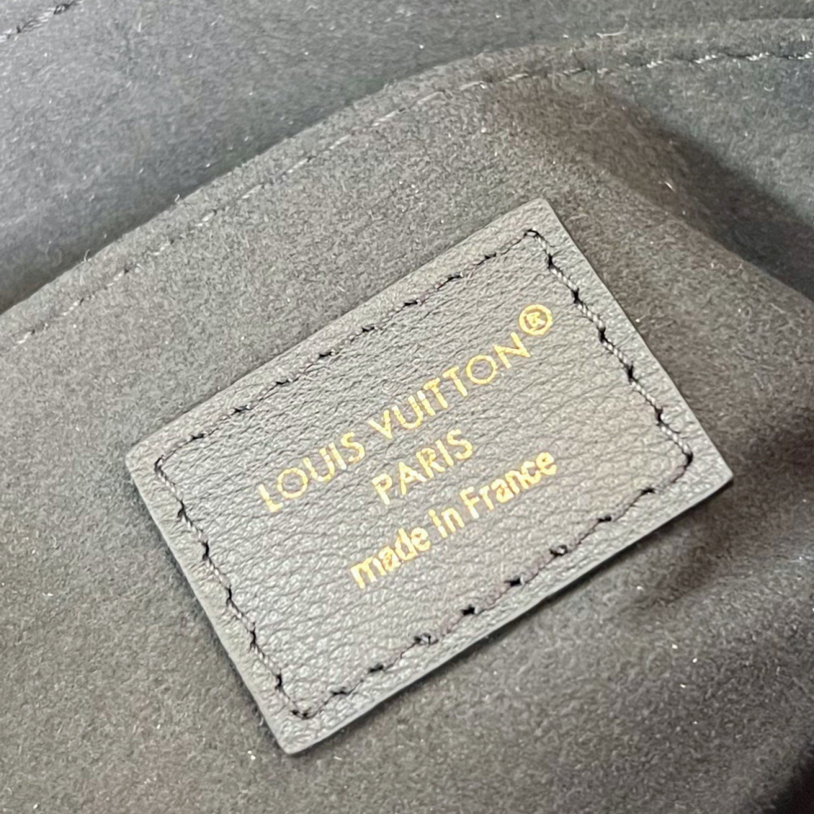 LV bag 216550 $187 USD