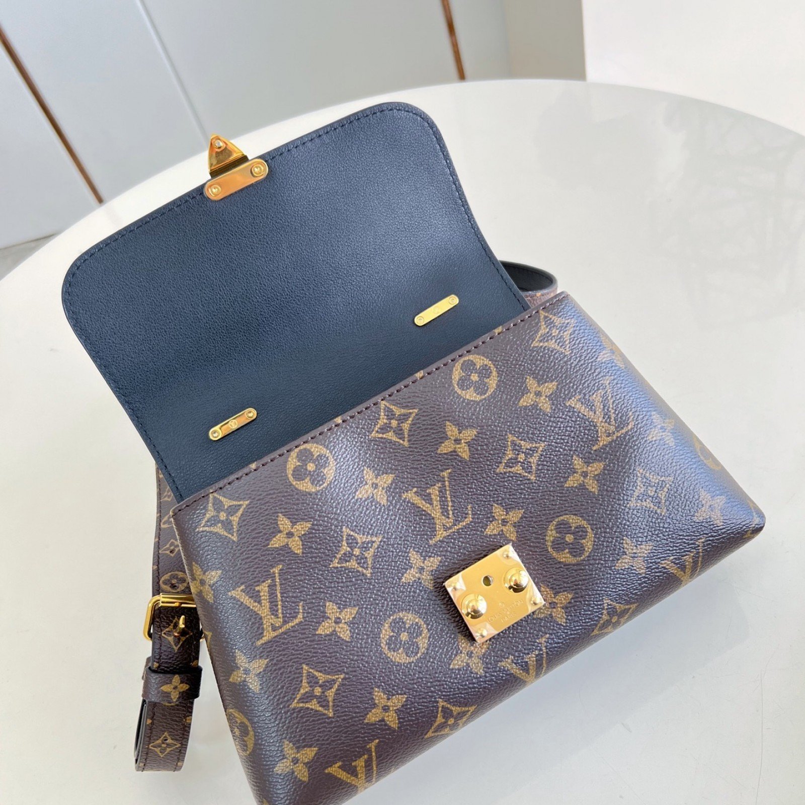 LV bag 216551 $222.75 USD