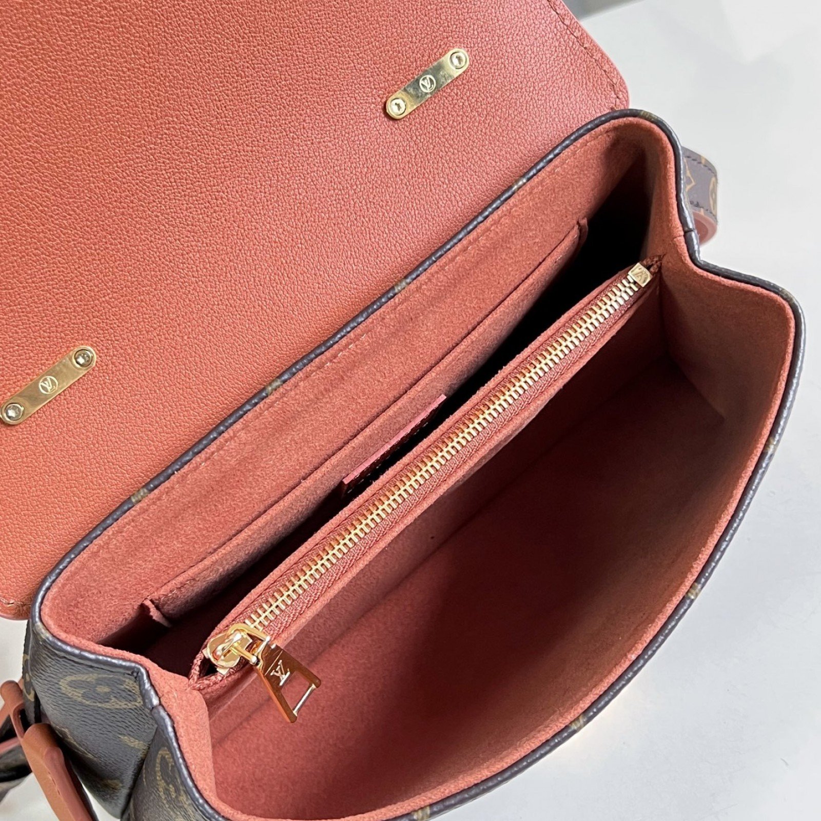 LV bag 216553 $222.75 USD
