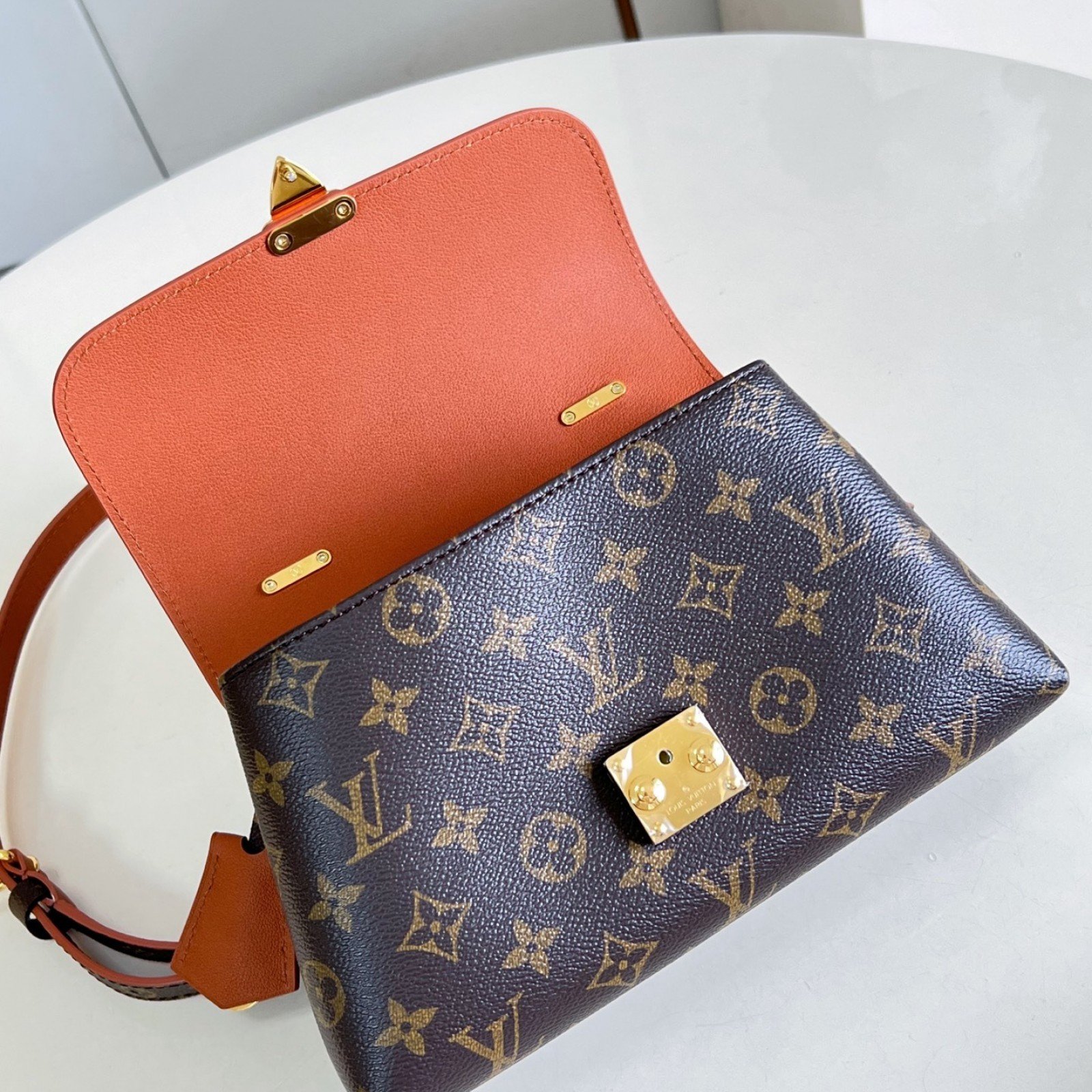 LV bag 216553 $222.75 USD