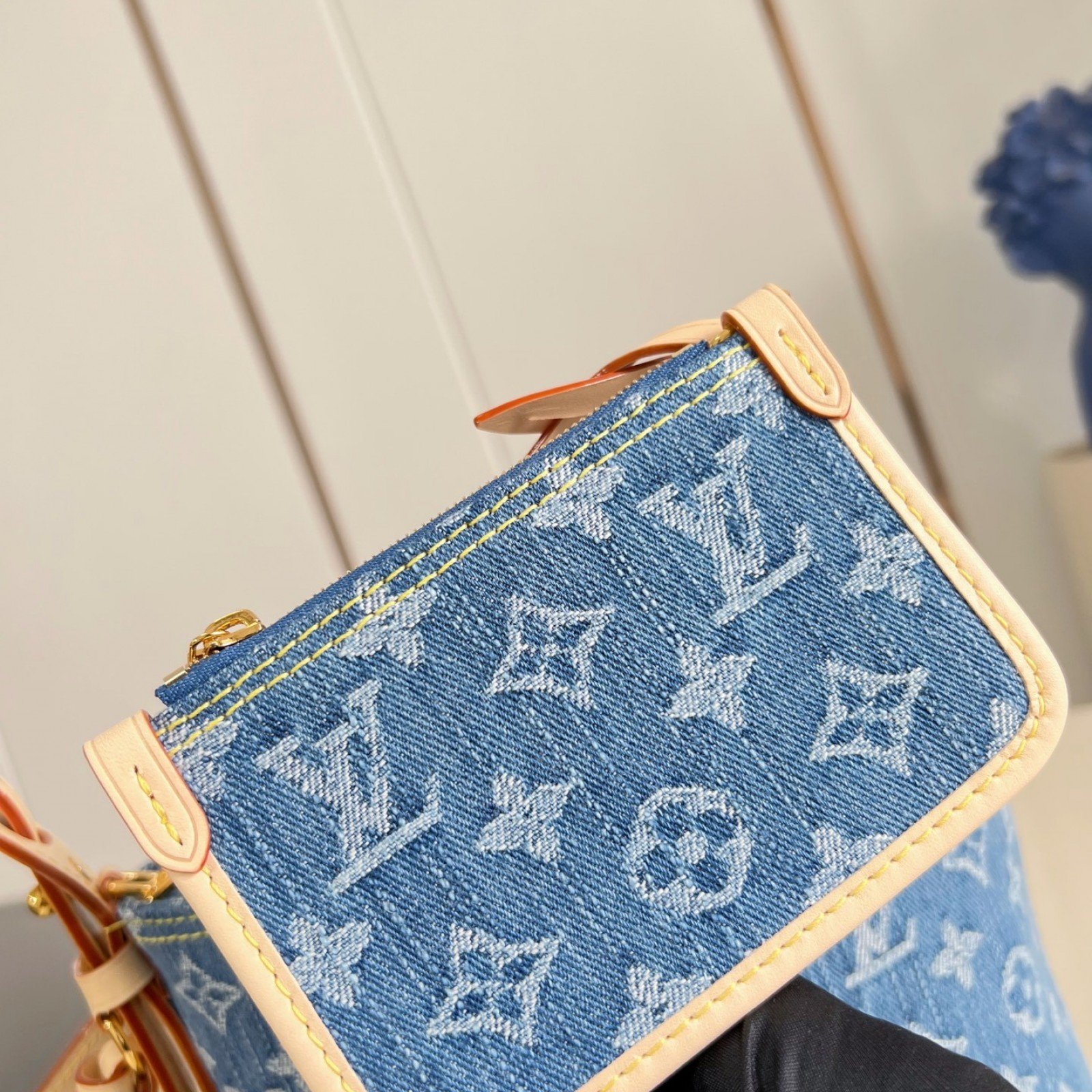 LV bag 216558 $178.75 USD