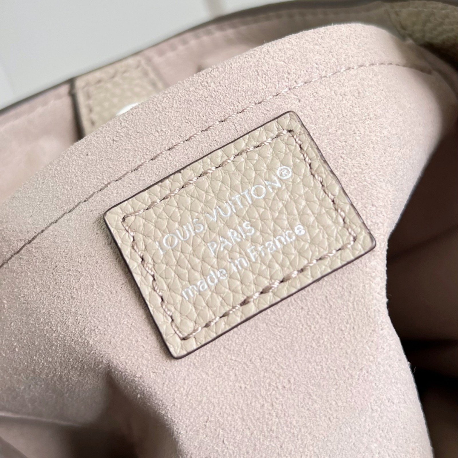 LV bag 216559 $255.75 USD